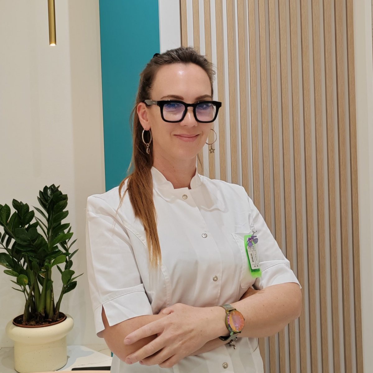 Milica Djurović, Stomatolog